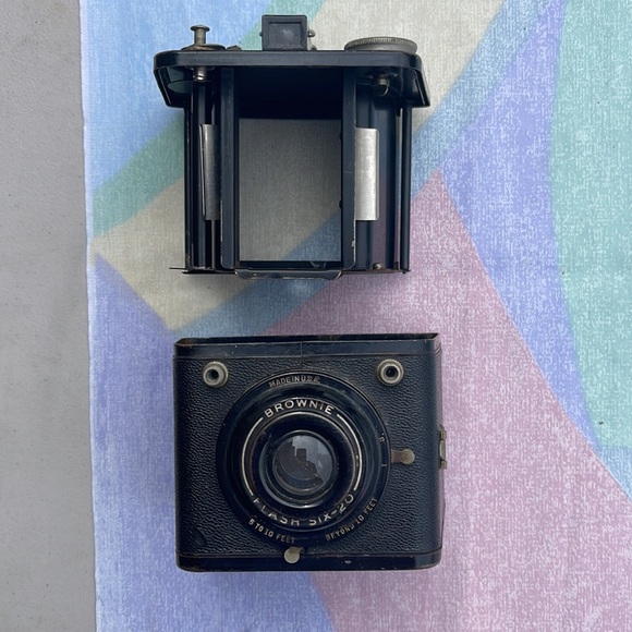 Vintage Kodak camera - Picture 9 of 9